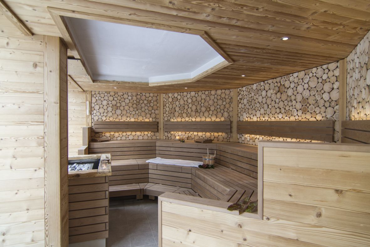 Stirnholzsauna Badria